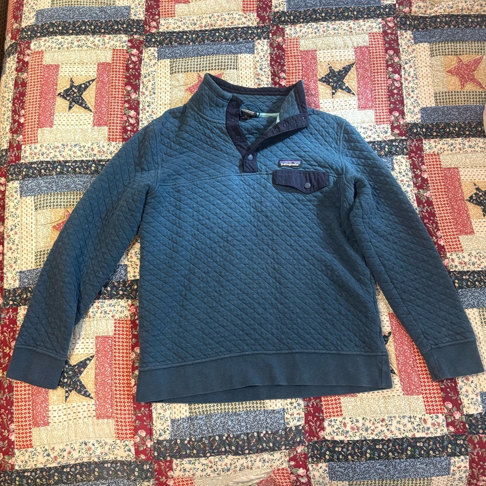 Patagonia Men's Blue Quilted Crewneck Sweater